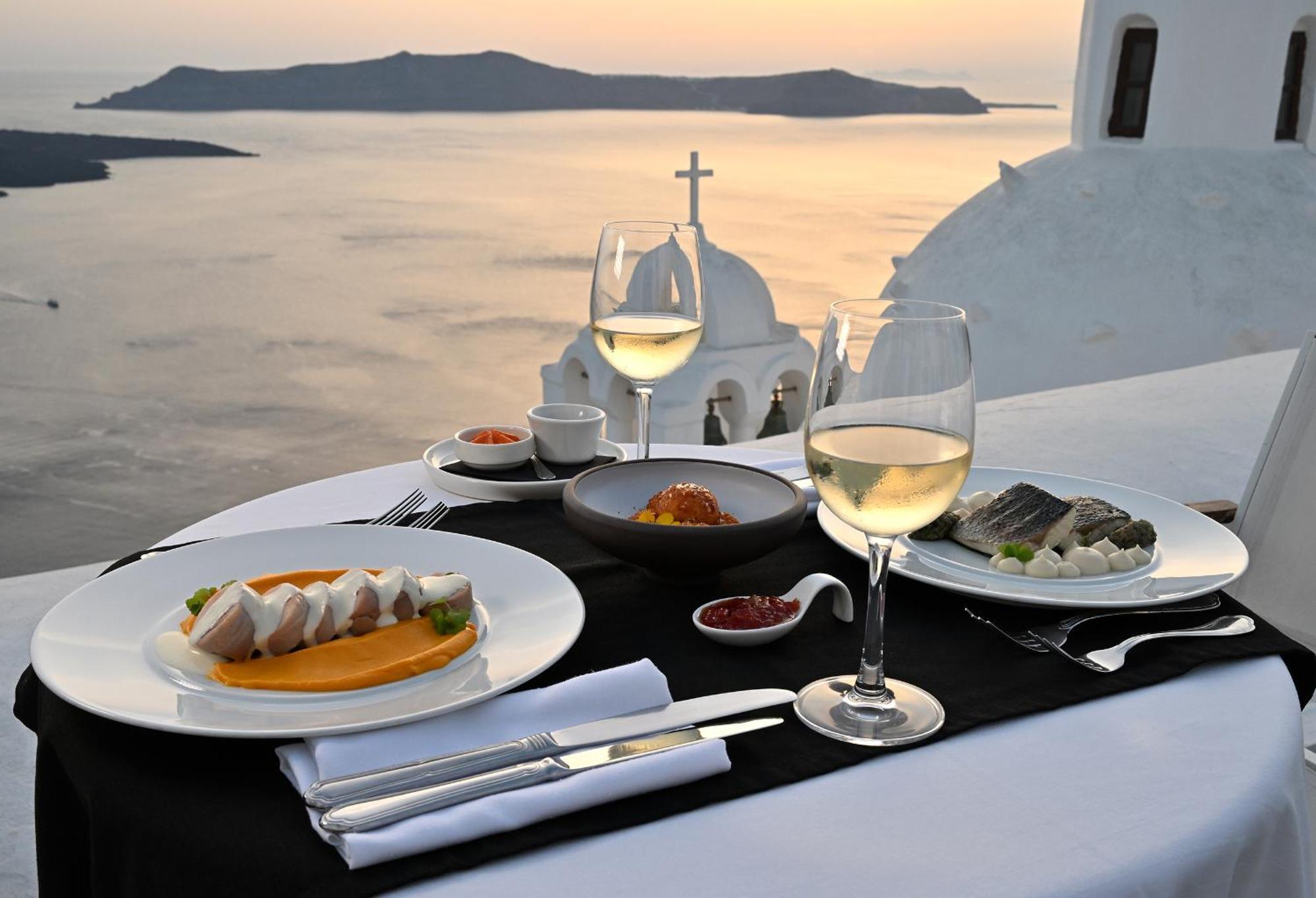 Aigialos Luxury Traditional Settlement Fira  Eksteriør bilde